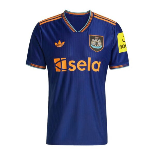 ניוקאסל שלישית 25/26