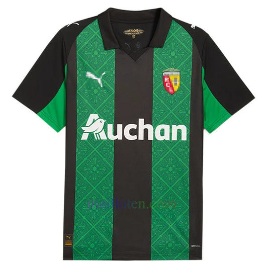 25\26 לאנס חוץ