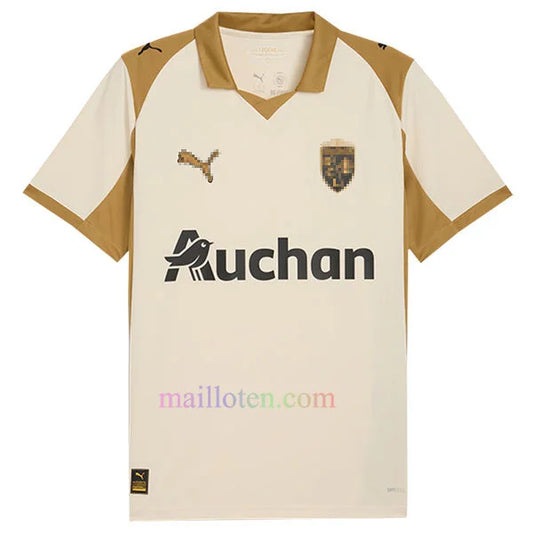 25\26 לאנס שלישית